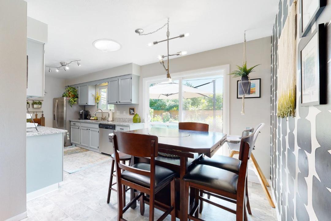 Photo of Livingroom in Franklin - Randolph