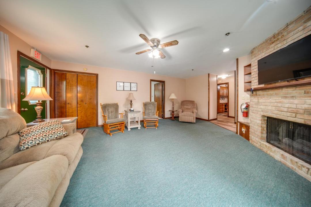 Photo of Others in Conneaut
