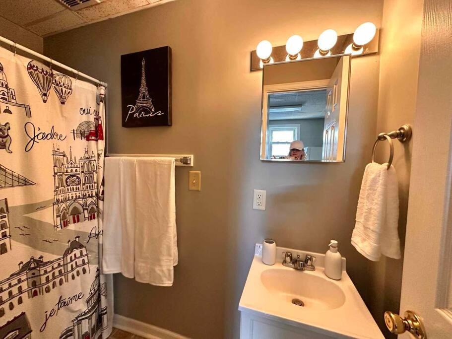 Photo of Bathroom in Near Eastside