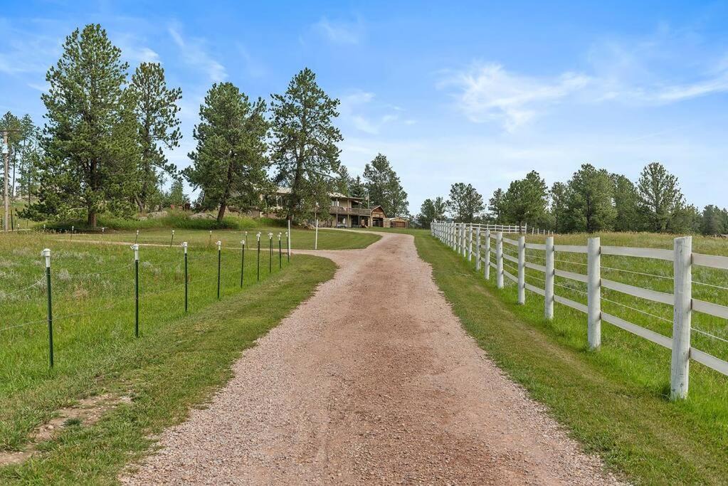 Photo of Others in Custer