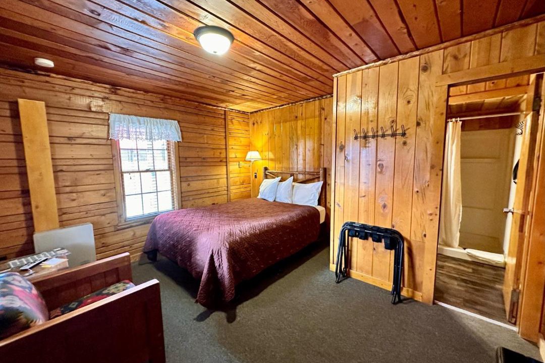 Photo of Bedroom in West Yellowstone