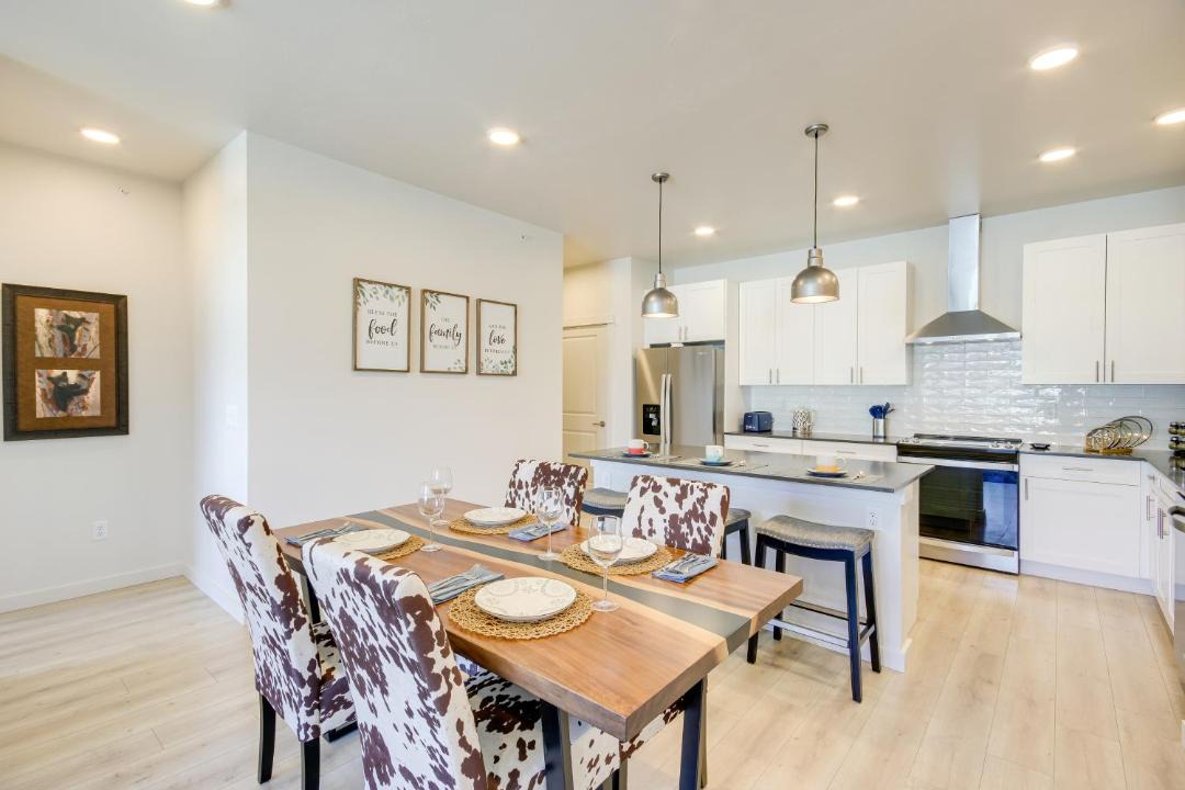 Photo of Livingroom in Livingston