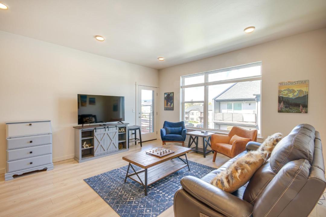 Photo of Livingroom in Livingston