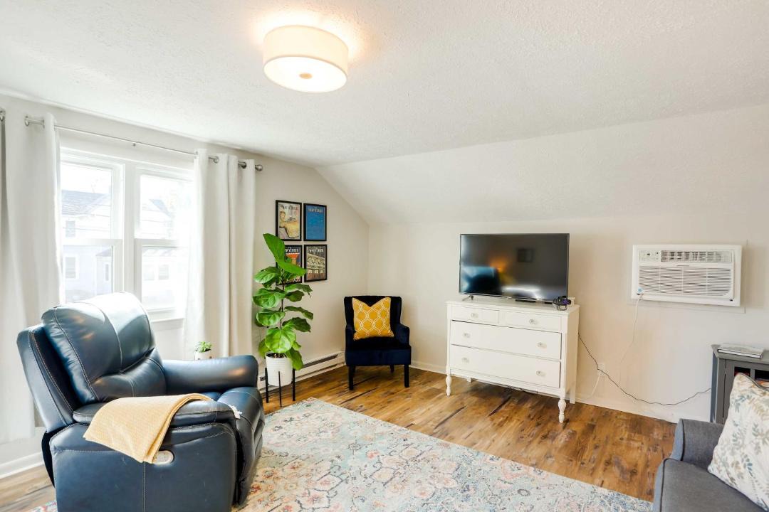 Photo of Livingroom in Norwalk