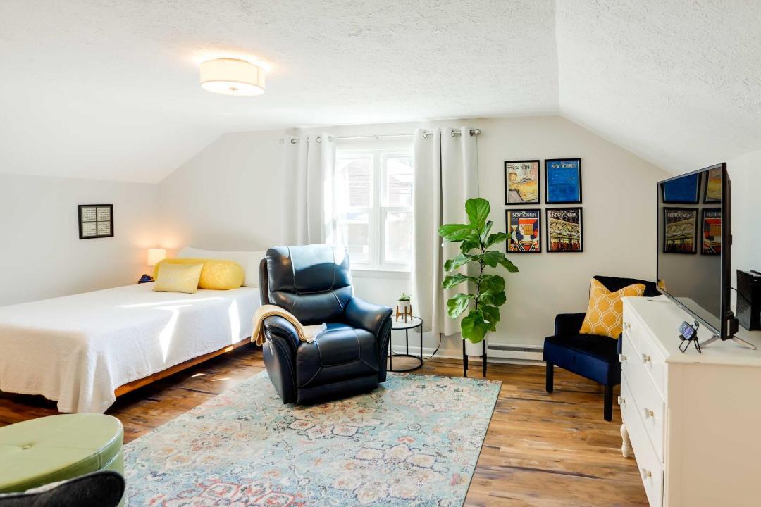 Photo of Livingroom in Norwalk