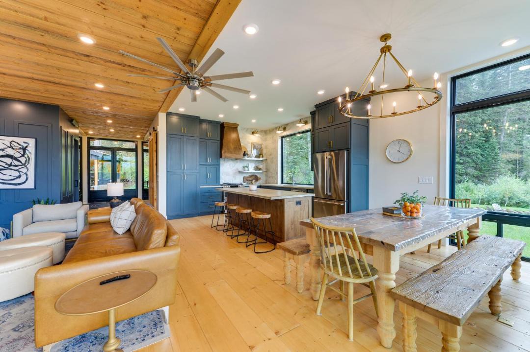Photo of Livingroom in Turnerville