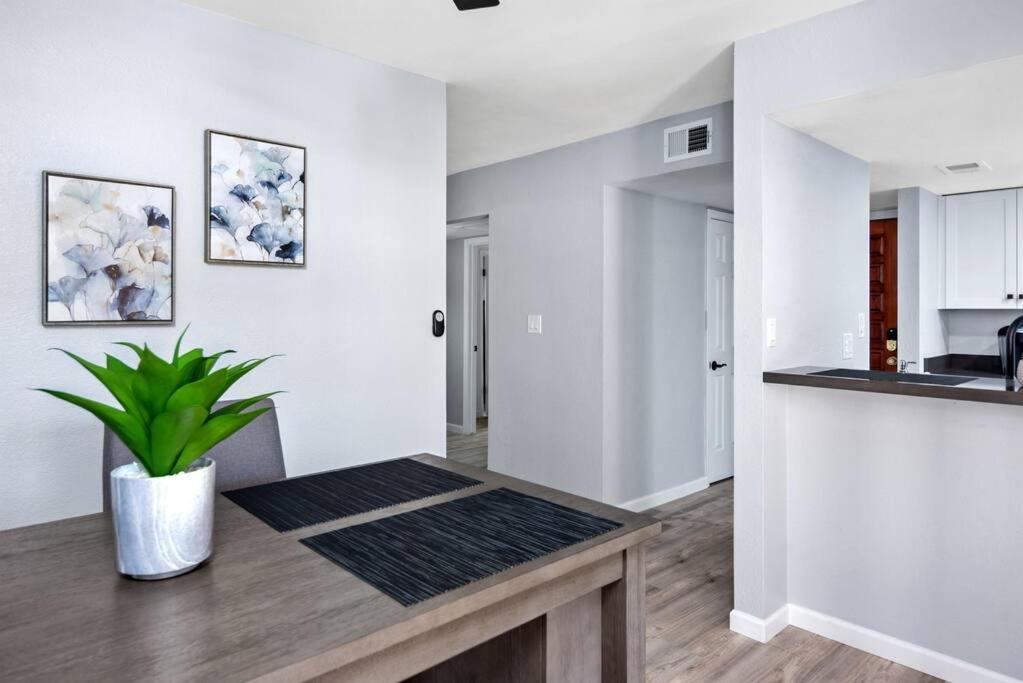 Photo of Livingroom in Arrowhead Lakes