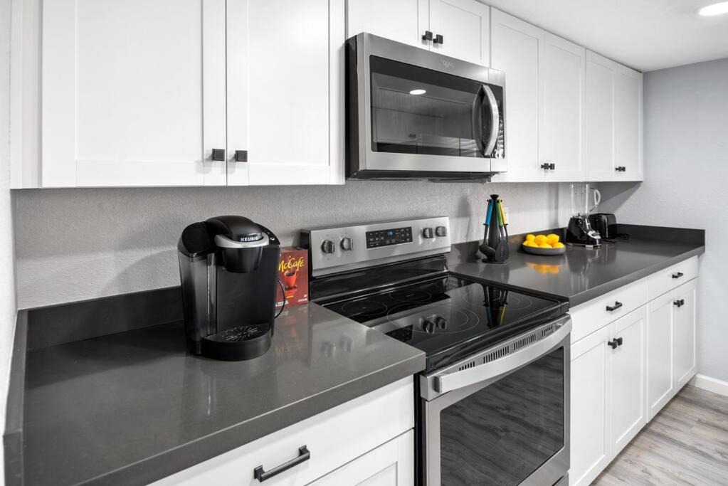 Photo of Kitchen in Arrowhead Lakes