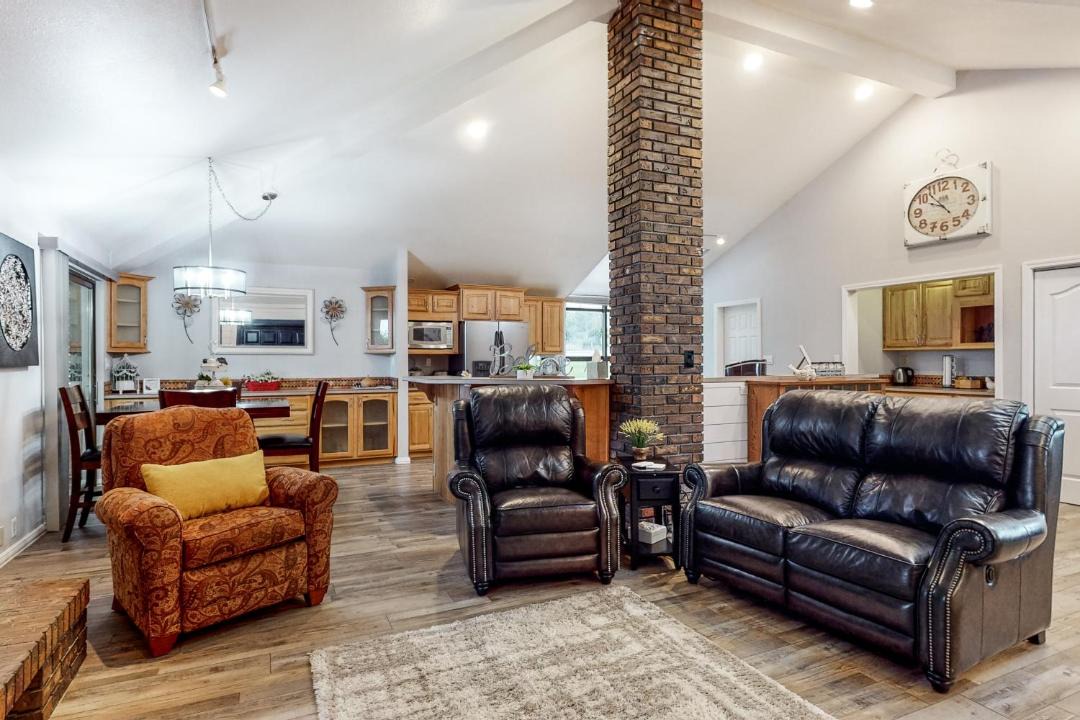 Photo of Livingroom in Filer