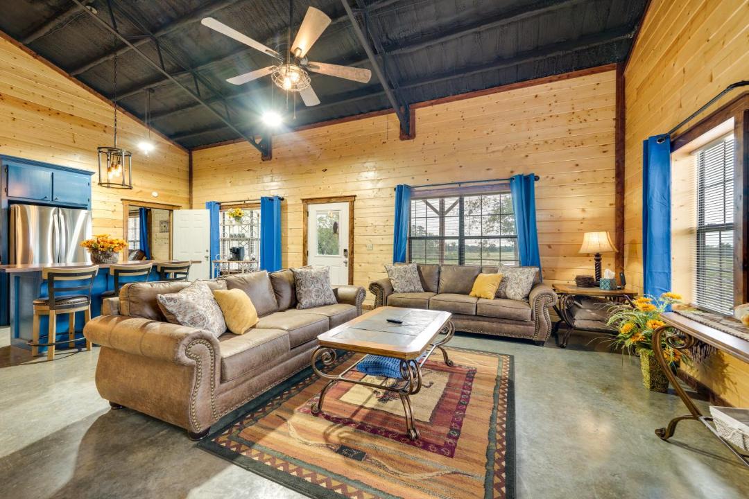 Photo of Livingroom in Golden