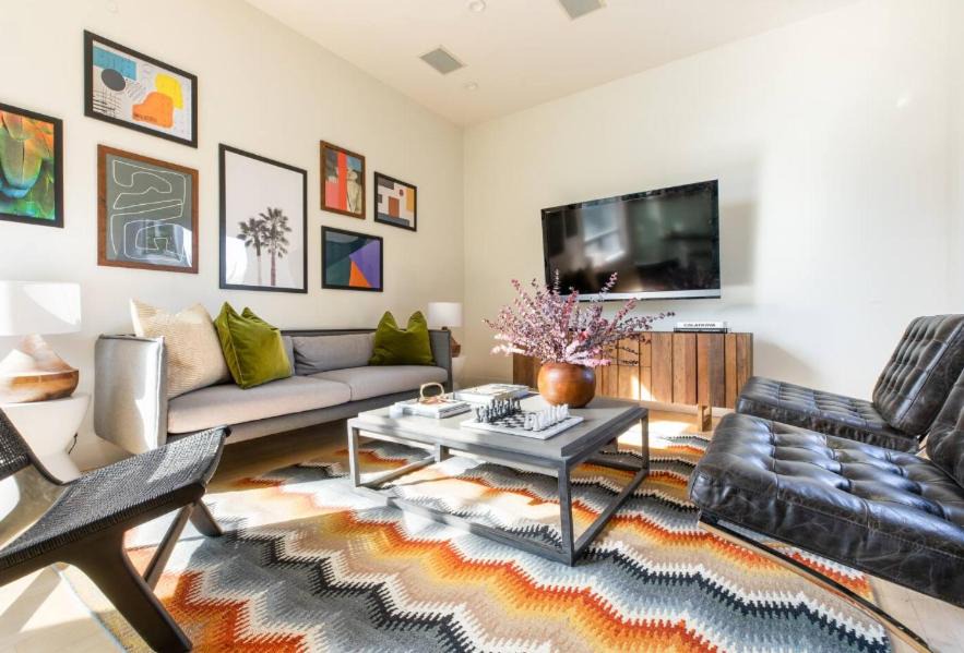 Photo of Livingroom in Little Italy