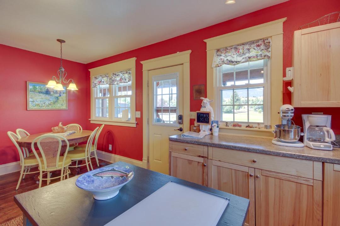 Photo of Livingroom in Red Lodge