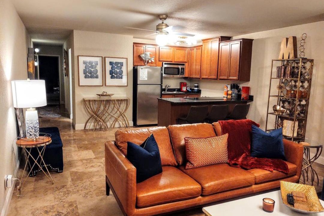 Photo of Livingroom in Mid America