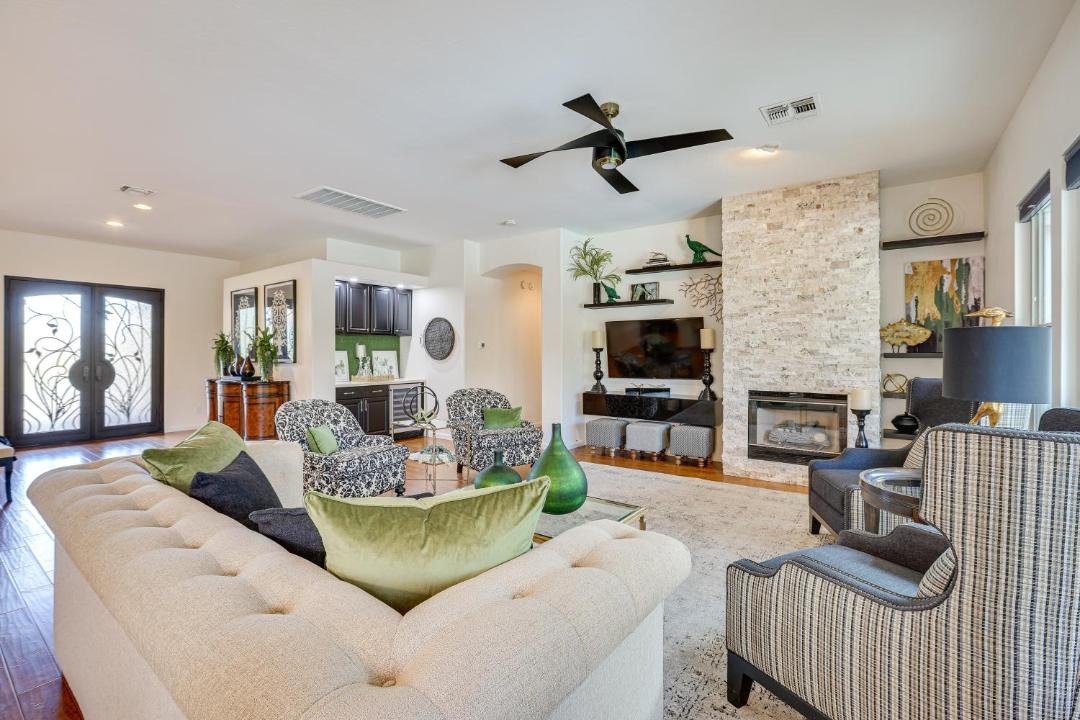 Photo of Livingroom in Fletcher Heights