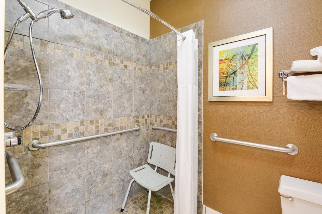 Photo of Bathroom in Minot
