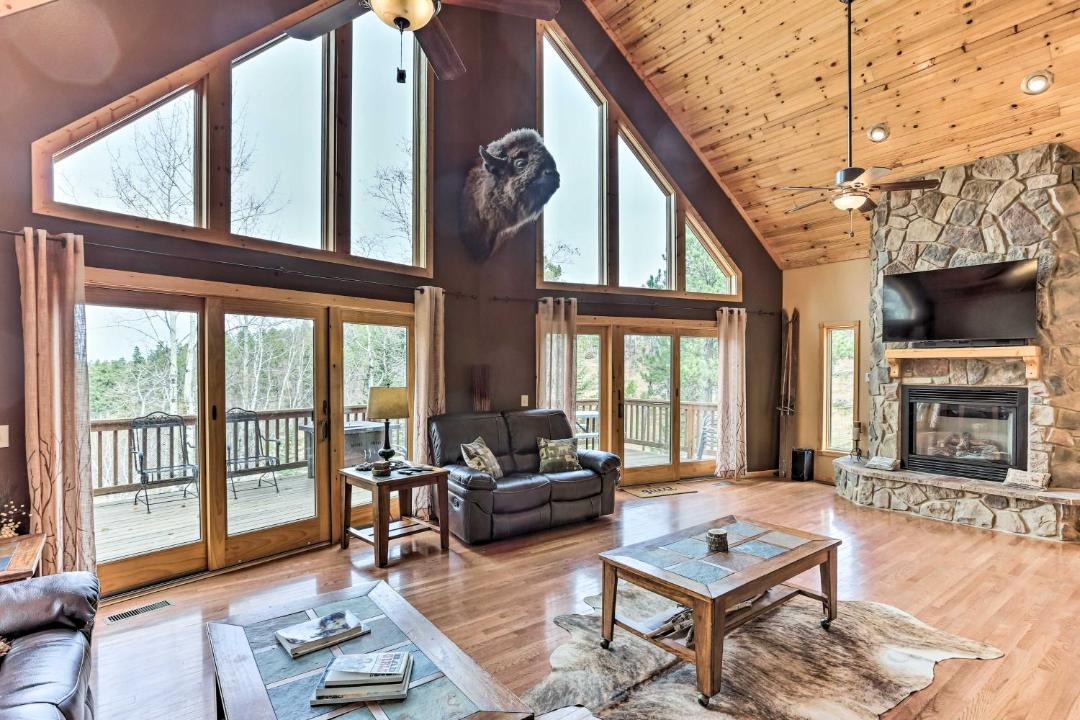 Photo of Livingroom in Deadwood
