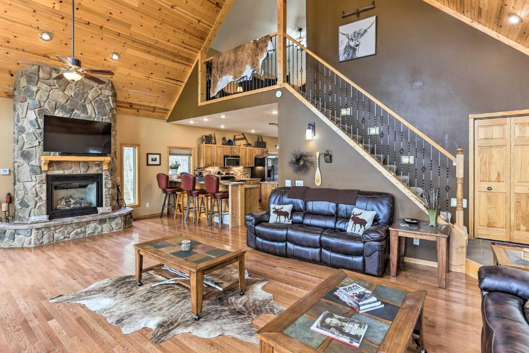 Photo of Livingroom in Deadwood