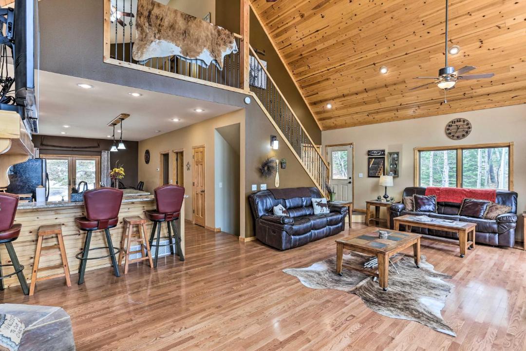 Photo of Livingroom in Deadwood