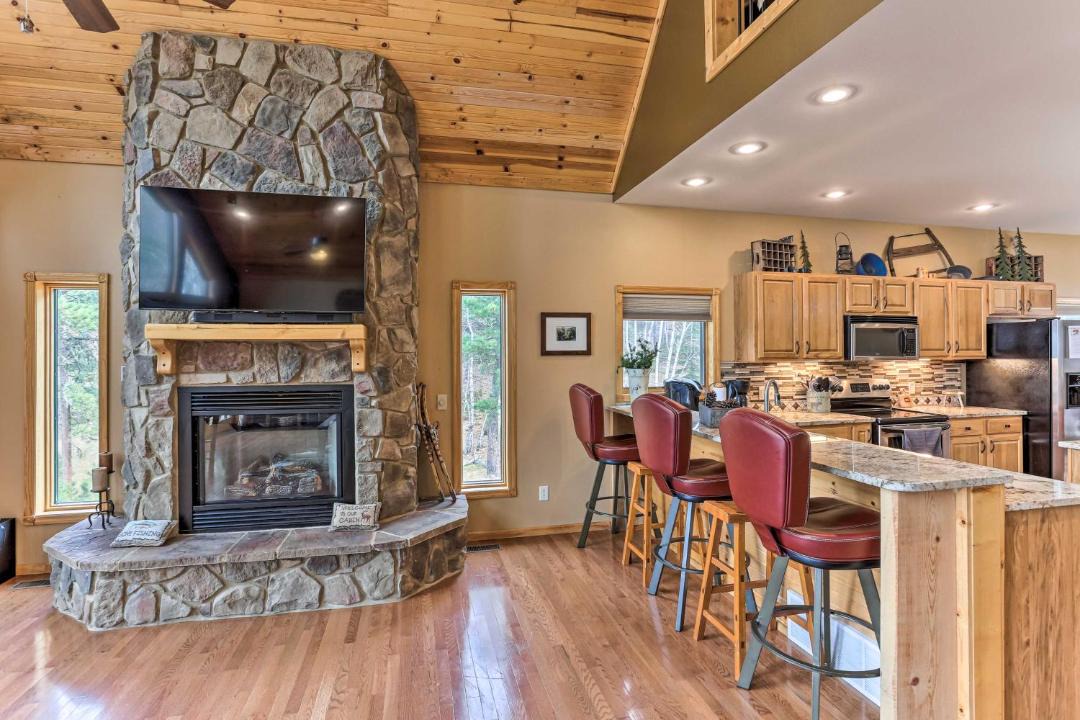 Photo of Livingroom in Deadwood