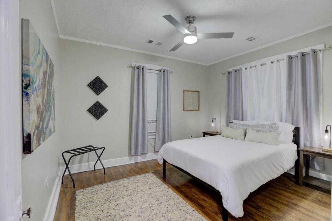Photo of Bedroom in Cooper-Young Historic District