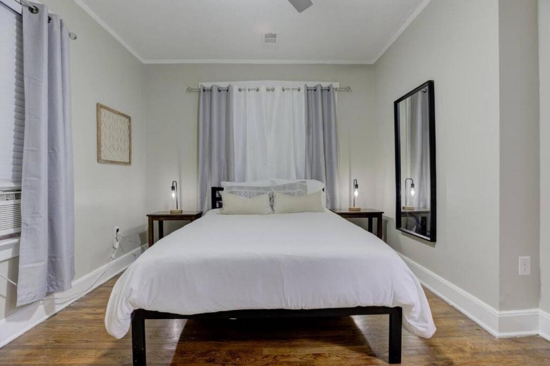 Photo of Bedroom in Cooper-Young Historic District