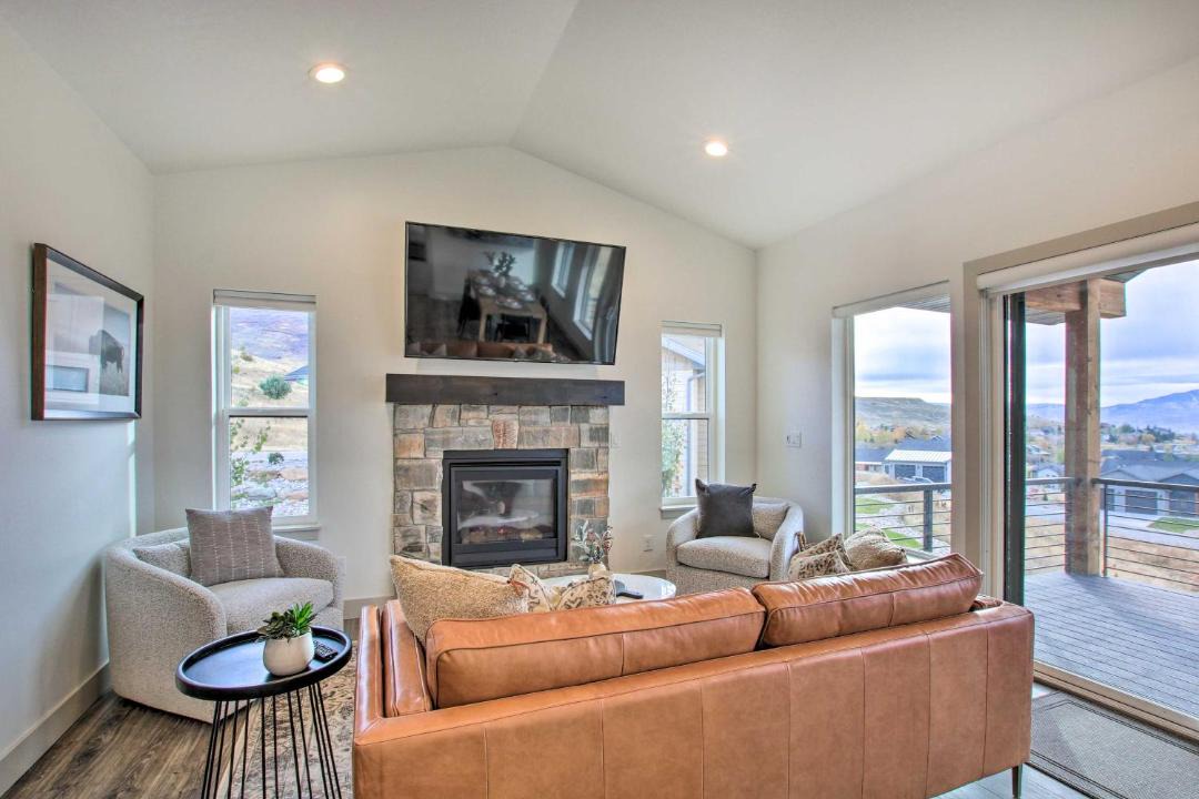 Photo of Livingroom in Wolf Creek
