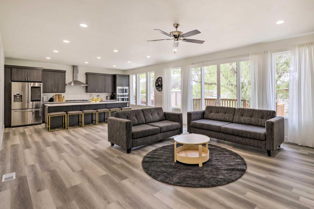 Photo of Livingroom in West Valley City