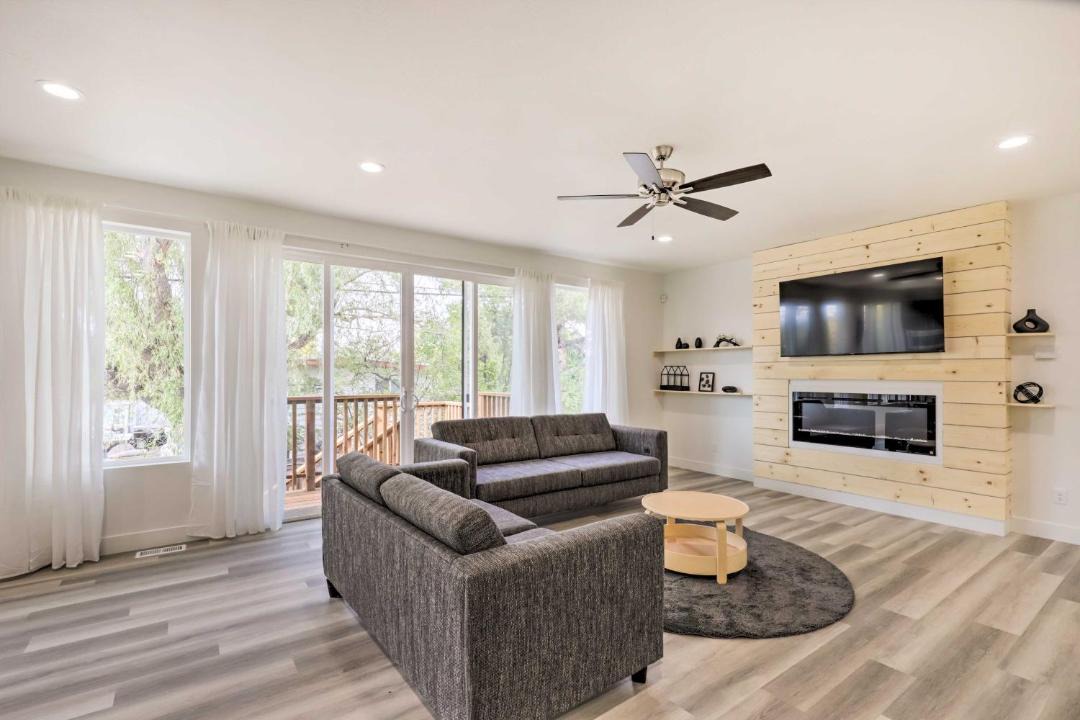 Photo of Livingroom in West Valley City