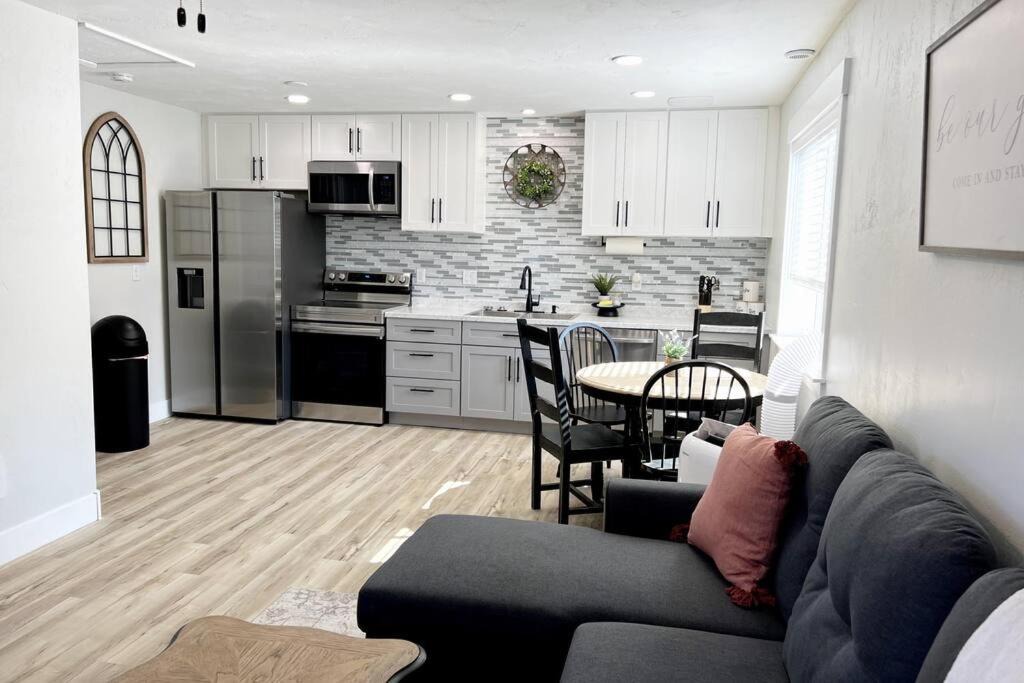 Photo of Livingroom in Idaho Falls
