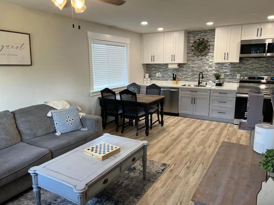 Photo of Livingroom in Idaho Falls