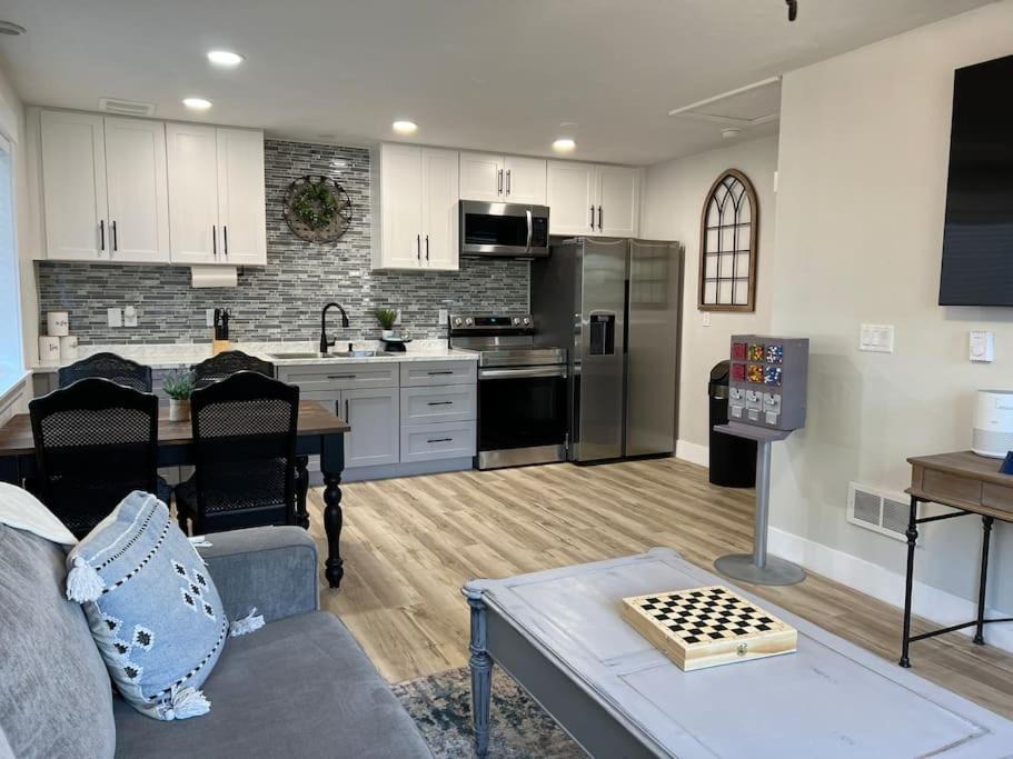 Photo of Livingroom in Idaho Falls