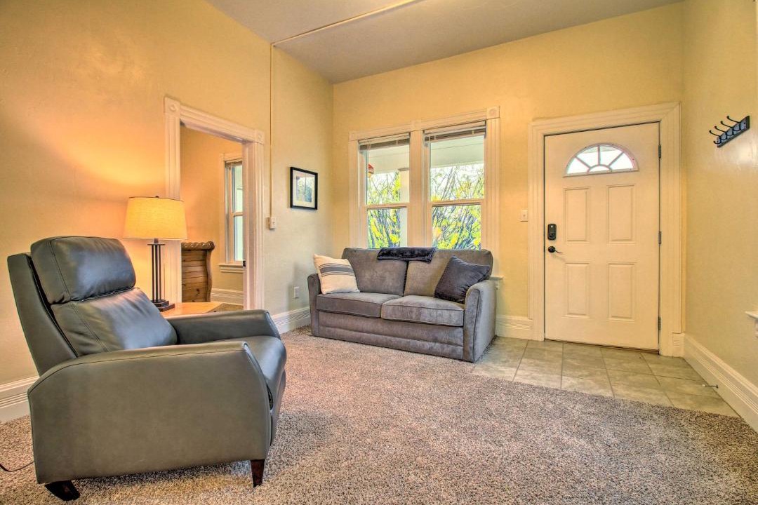 Photo of Livingroom in Helena