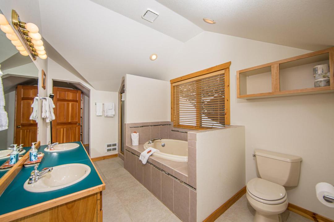 Photo of Bathroom in Big Sky