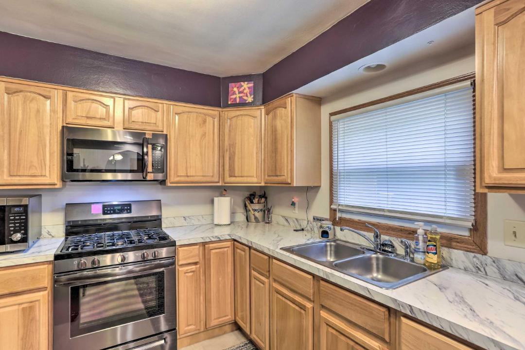 Photo of Kitchen in Elyria