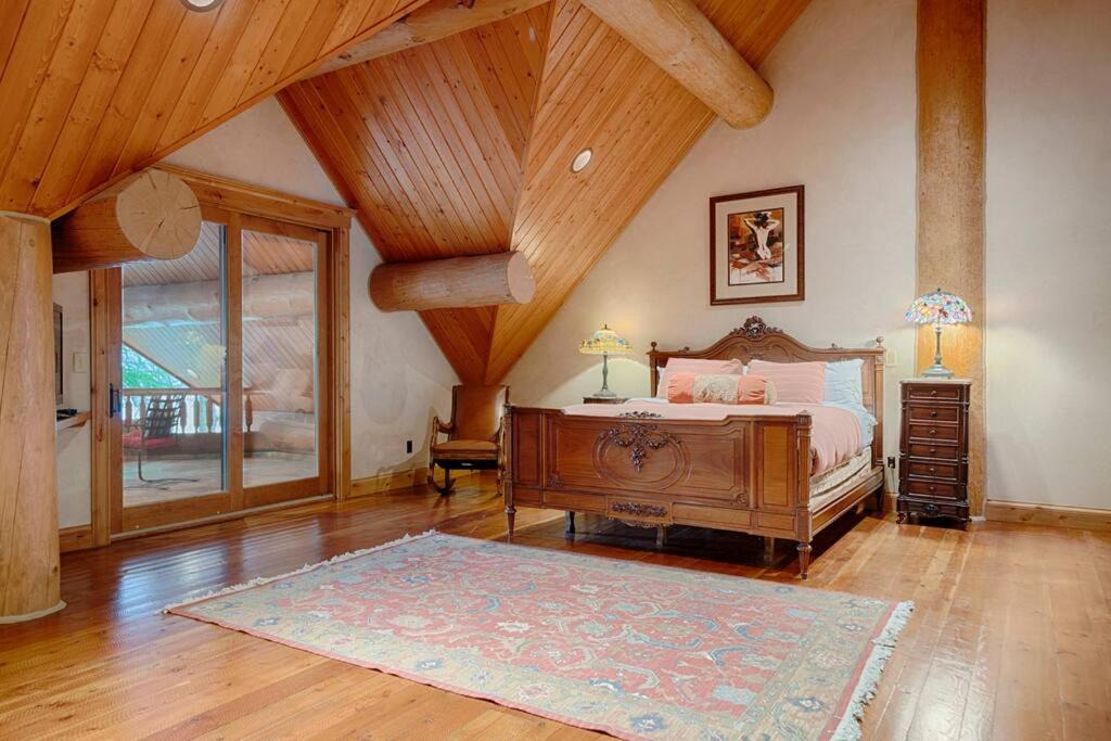 Photo of Bedroom in Marion