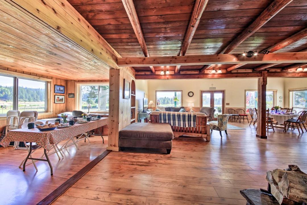 Photo of Livingroom in Priest River
