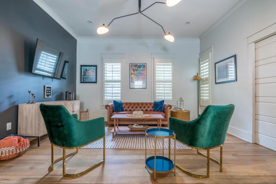 Photo of Livingroom in Cooper-Young Historic District
