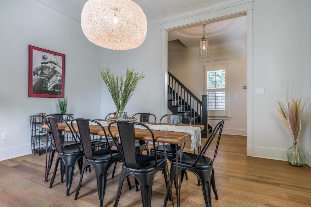 Photo of Livingroom in Cooper-Young Historic District