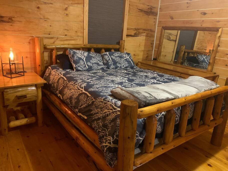 Photo of Bedroom in Laurelville