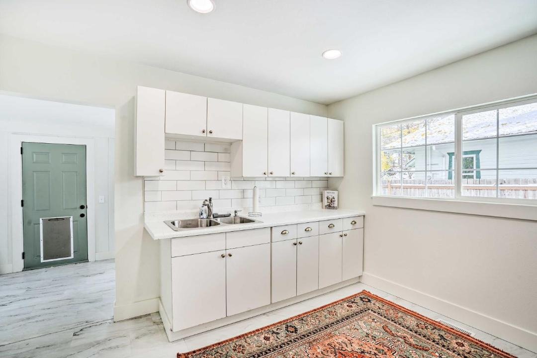 Photo of Kitchen in South Perry District