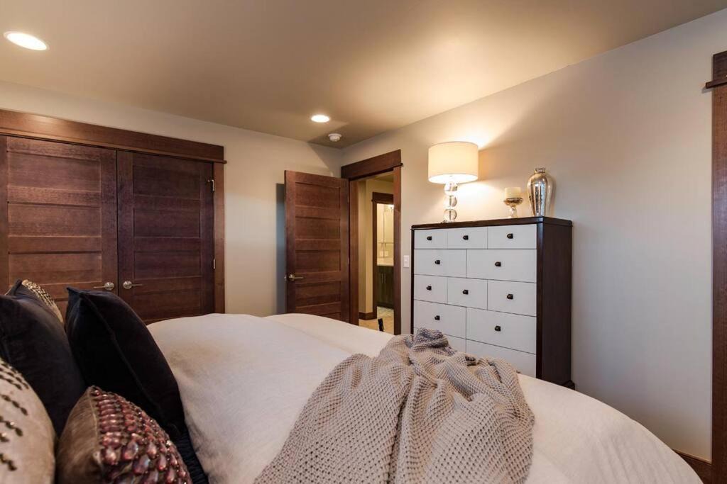 Photo of Bedroom in Bozeman