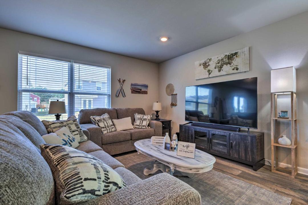 Photo of Livingroom in Gulf Hills
