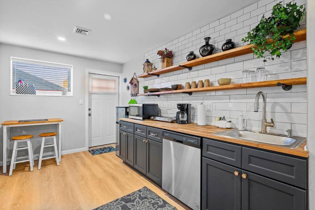 Photo of Kitchen in South Side Flats