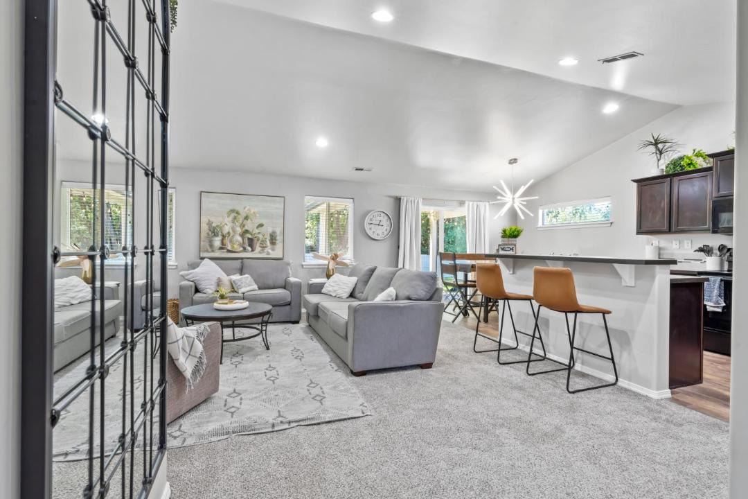 Photo of Livingroom in Nampa