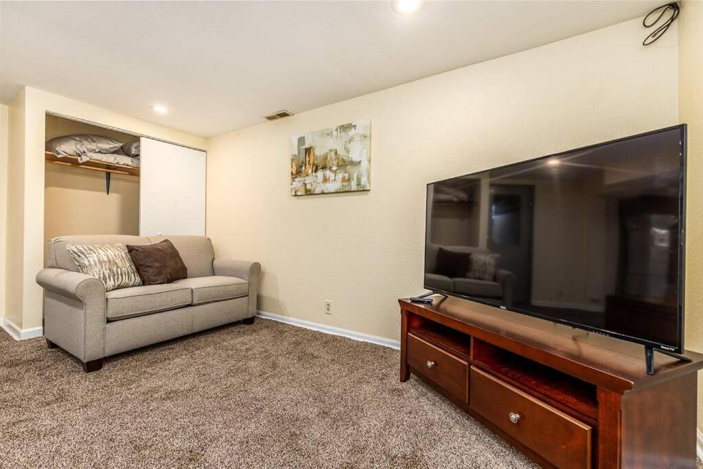Photo of Livingroom in Dubuque