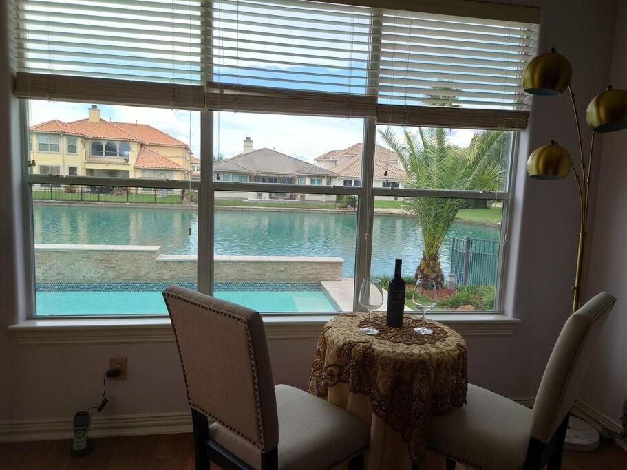 Photo of Livingroom in George Bush Park/Eldridge