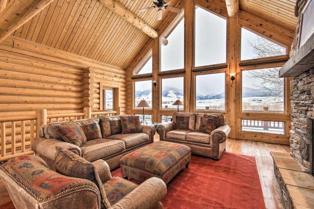 Photo of Livingroom in Livingston