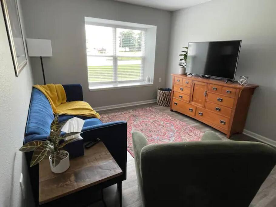 Photo of Livingroom in Hamilton