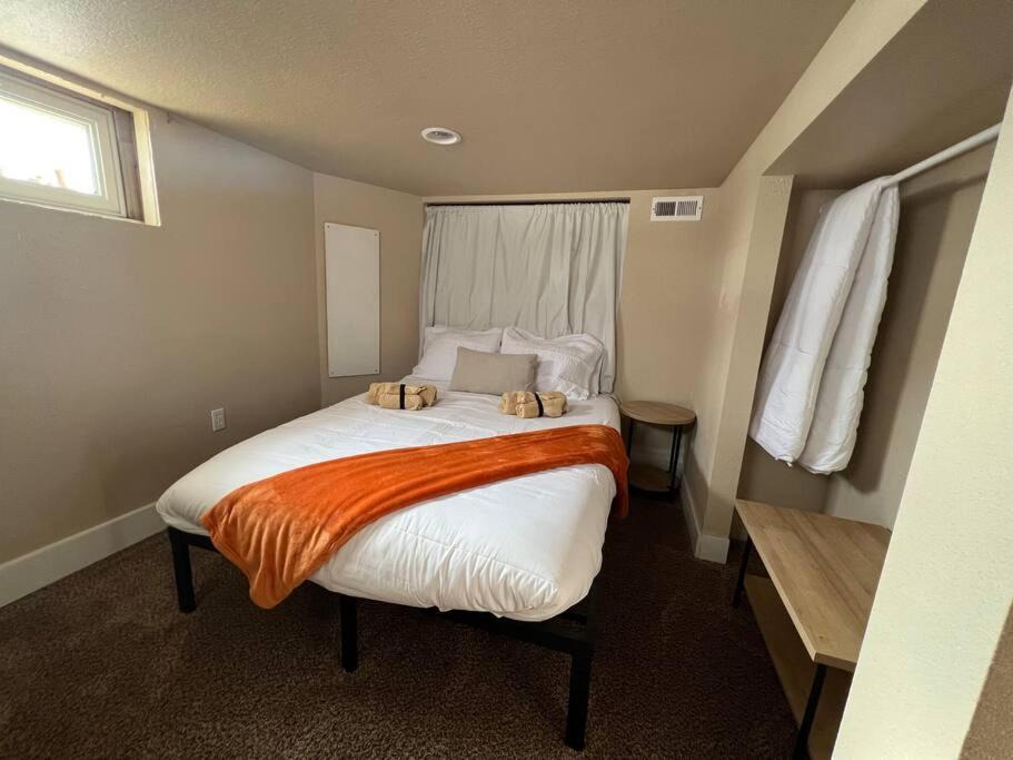 Photo of Bedroom in Central - Terry