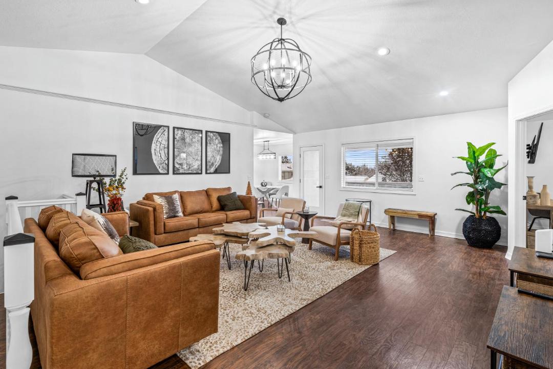 Photo of Livingroom in Logan